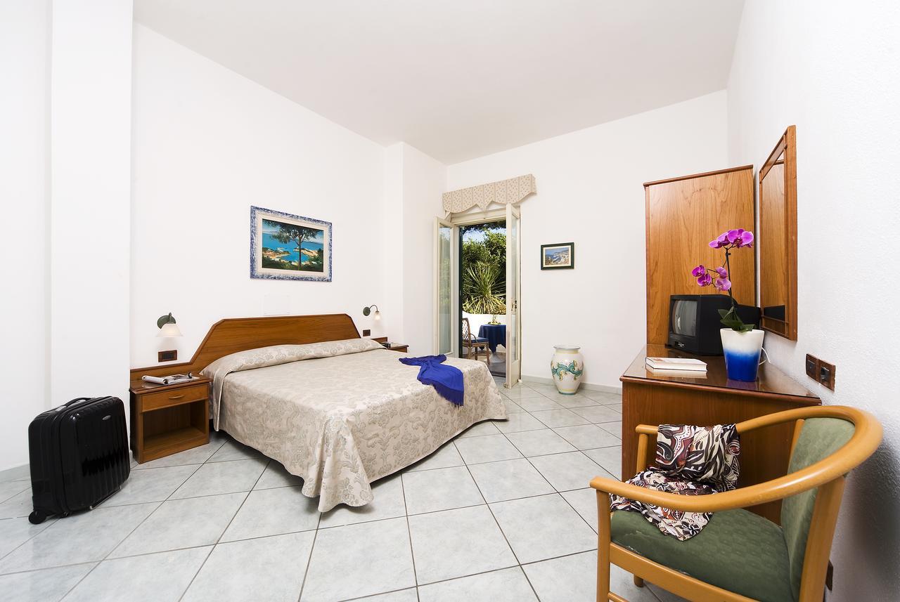 Park Hotel Terme Mediterraneo Forio di Ischia Szoba fotó